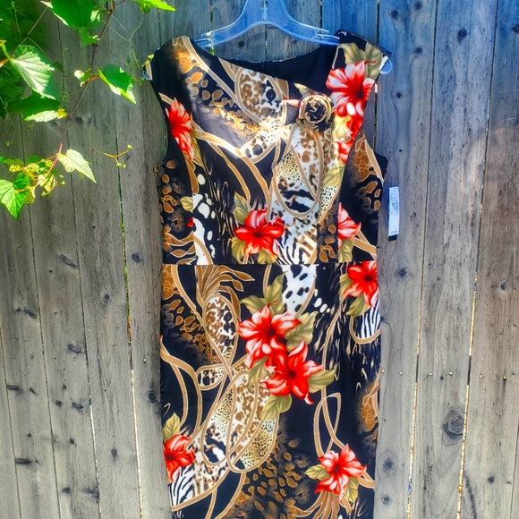 AGB Dresses & Skirts - Floral Hawaiian dress 12P NWT